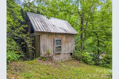 2212 Green River Road, Zirconia, NC 28790 - Photo 44