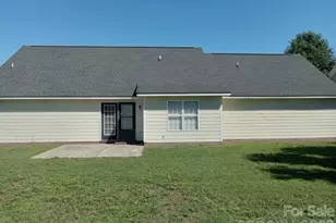 5529 Walking Trail, Hope Mills, NC 28348 - Photo 4