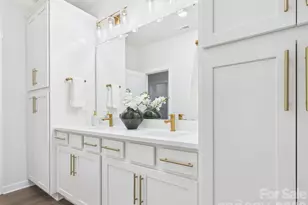2637 Ravencroft Dr, Charlotte, NC 28208 - Photo 16