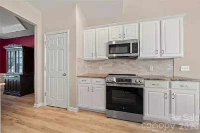 9313 Linden Tree Lane, Charlotte, NC 28277 - Photo 14