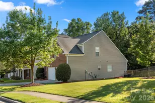 9313 Linden Tree Ln, Charlotte, NC 28277 - Photo 46