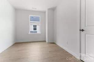 1033 19th St NE, Hickory, NC 28601 - Photo 16