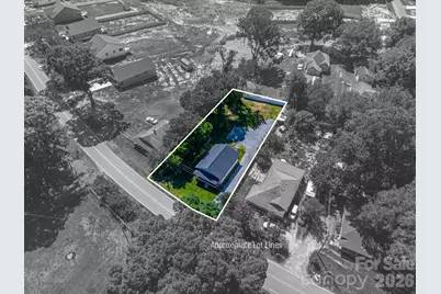 733 S Grove Street Extension, Lincolnton, NC 28092 - Photo 2