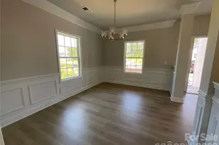 1546 Autumn Ln, York, SC 29745 - Photo 4