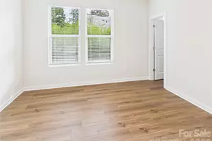 2645 Ravencroft Dr, Charlotte, NC 28208 - Photo 34
