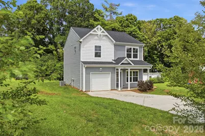 2604 Greencrest Lane, Statesville, NC 28677 - Photo 1