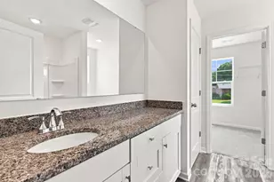 2604 Greencrest Ln, Statesville, NC 28677 - Photo 16