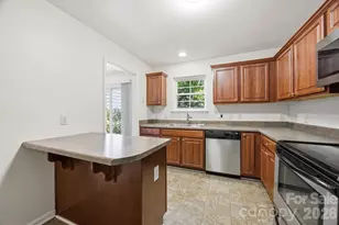 3132 Heathstead Place, Charlotte, NC 28210 - Photo 10