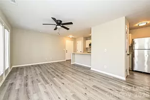 6156 Meadow Rose Ln, Charlotte, NC 28215 - Photo 6