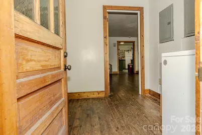 615 Oak Avenue, Spruce Pine, NC 28777 - Photo 12