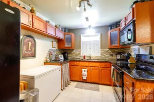 555 E Black St, Rock Hill, SC 29730 - Photo 18
