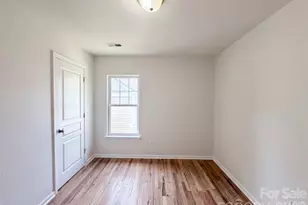 10648 Secret Garden Ln, Charlotte, NC 28214 - Photo 10