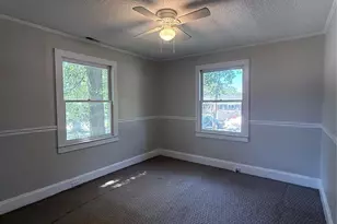 909 E Harrison Ave, Gastonia, NC 28054 - Photo 4