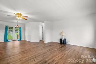 952 Eastern Ridge Drive, Newton, NC 28658 - Photo 6