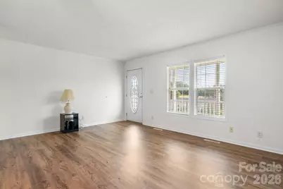 952 Eastern Ridge Drive, Newton, NC 28658 - Photo 4