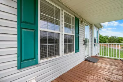 952 Eastern Ridge Drive, Newton, NC 28658 - Photo 2
