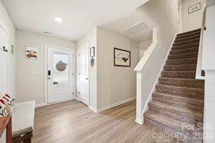 565 Hawley St, Charlotte, NC 28214 - Photo 8