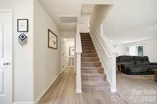 565 Hawley St, Charlotte, NC 28214 - Photo 6