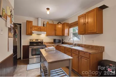 1616 McAllister Drive, Charlotte, NC 28216 - Photo 6