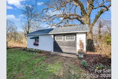 219 Stoney Mountain Road, Hendersonville, NC 28791 - Photo 30