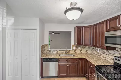 9710 Old Gate Drive, Matthews, NC 28105 - Photo 8
