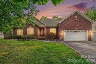 3801 Hayden Dr, Charlotte, NC 28269 - Photo 1