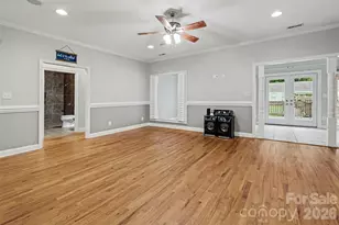 3801 Hayden Dr, Charlotte, NC 28269 - Photo 10