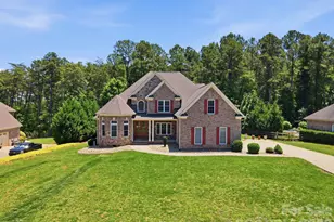 146 Orchard Farm Ln, Mooresville, NC 28117 - Photo 2