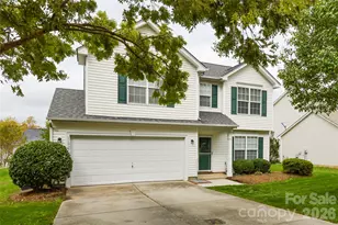 11927 Cheviott Hill Ln, Charlotte, NC 28213 - Photo 2
