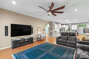 107 Summrow Ct, Mooresville, NC 28115 - Photo 6