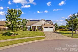 107 Summrow Ct, Mooresville, NC 28115 - Photo 2
