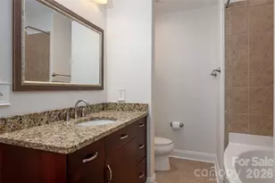 4620 Piedmont Row Dr, Charlotte, NC 28210 - Photo 20