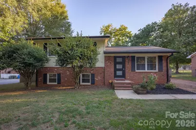 827 Brookwood Drive, Mooresville, NC 28115 - Photo 2