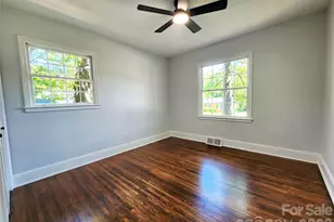 3528 Enfield Rd, Charlotte, NC 28205 - Photo 18