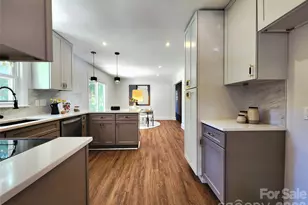3528 Enfield Rd, Charlotte, NC 28205 - Photo 14