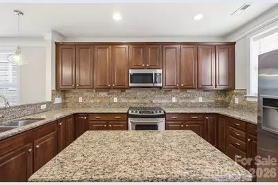 717 E 8th Street, Charlotte, NC 28202 - Photo 12