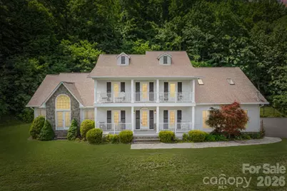 302 Davy Crockett Drive, Maggie Valley, NC 28751 - Photo 2