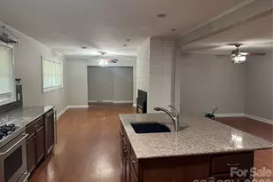 7328 Everett Dr, Charlotte, NC 28214 - Photo 4