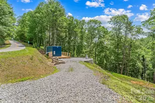 678 Forest Lake Heights Dr, Nebo, NC 28761 - Photo 4