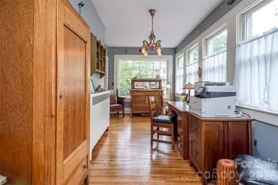 832 4th Avenue W, Hendersonville, NC 28739 - Photo 18