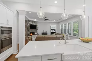 18041 Culross Ln, Charlotte, NC 28278 - Photo 8