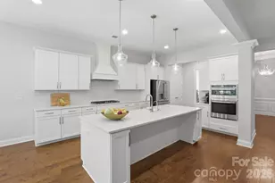 18041 Culross Ln, Charlotte, NC 28278 - Photo 6