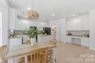2700 Piersland Drive, Matthews, NC 28104 - Photo 20