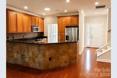 47 Victoria Park Drive, Hendersonville, NC 28792 - Photo 4
