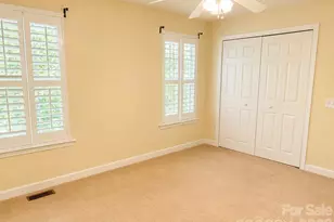 47 Victoria Park Dr, Hendersonville, NC 28792 - Photo 14