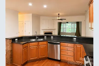 47 Victoria Park Drive, Hendersonville, NC 28792 - Photo 6