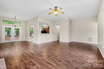 7925 Turquoise Drive, Charlotte, NC 28215 - Photo 6