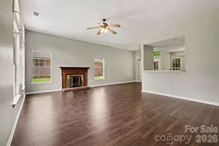 7925 Turquoise Dr, Charlotte, NC 28215 - Photo 6