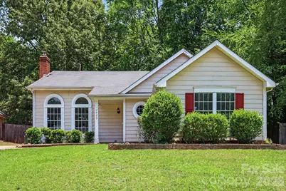 7925 Turquoise Drive, Charlotte, NC 28215 - Photo 1