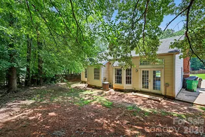 7925 Turquoise Drive, Charlotte, NC 28215 - Photo 26